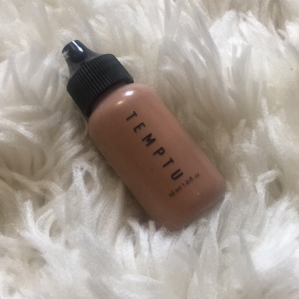 Temptu shimmer bronzer